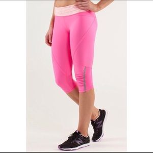 Lululemon Run Pace Crop Pinkalicious. Size 6.